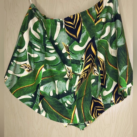 FARM Rio Green Leaf Print Linen Women Skort